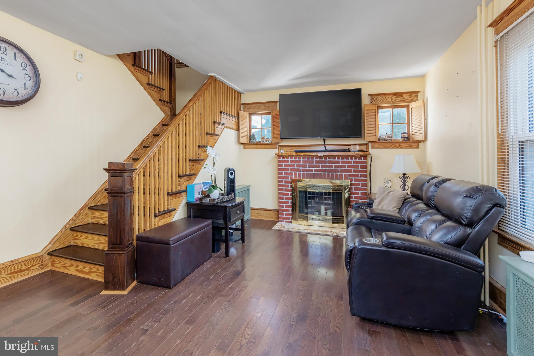 225 Crafton Ave