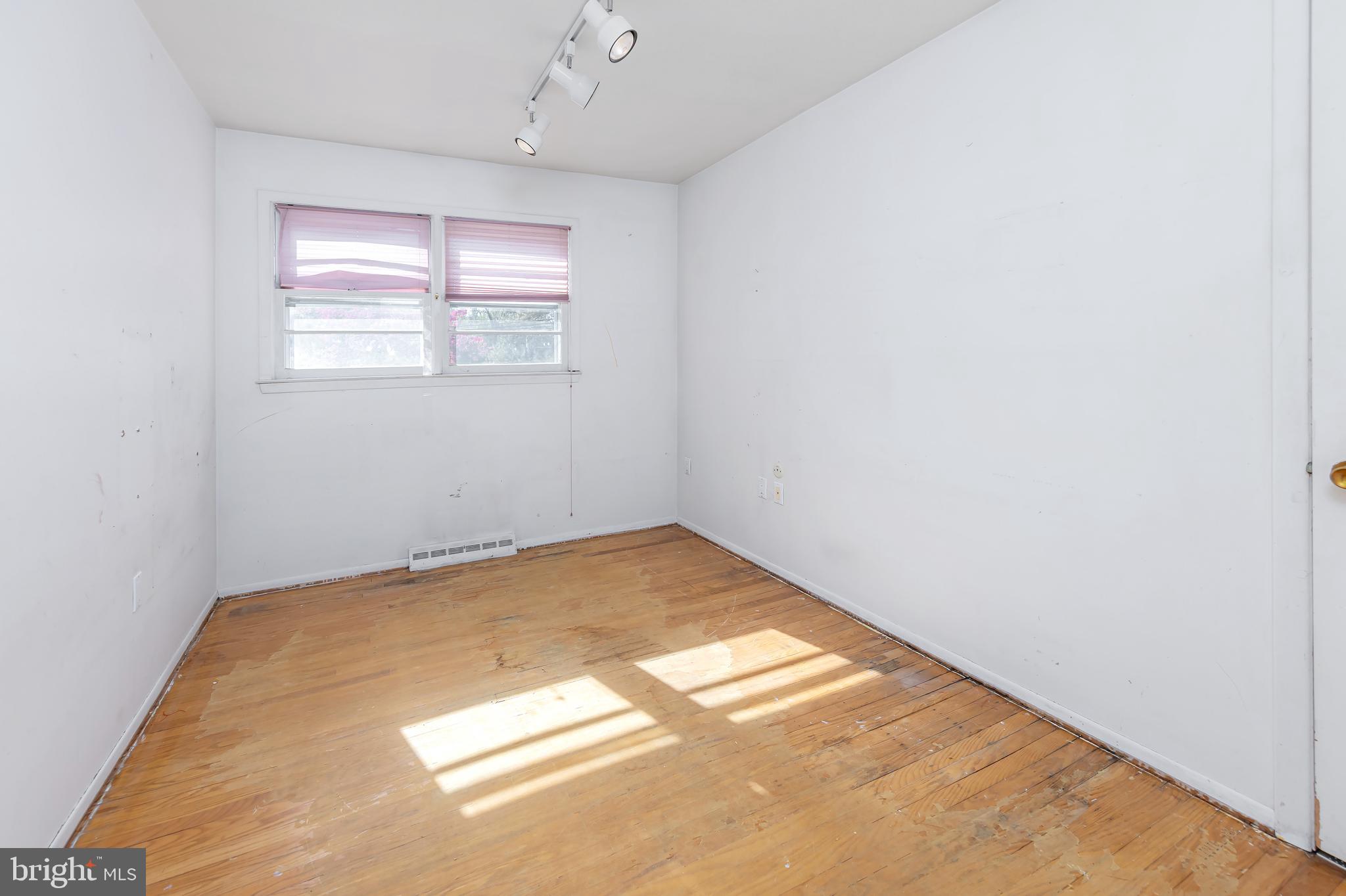 164 Delaware St