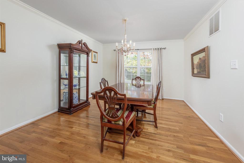 124 Copperfield Dr