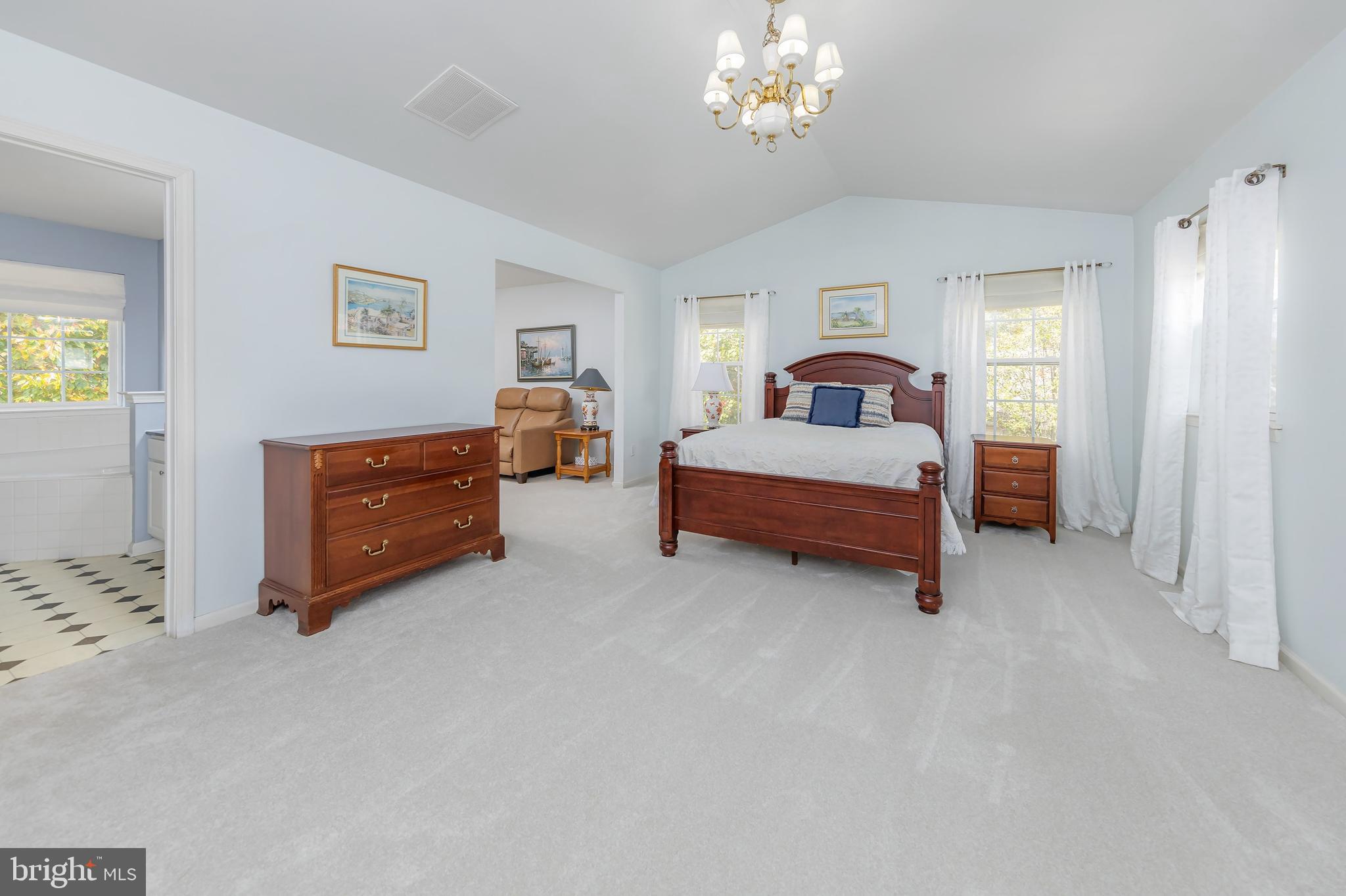 124 Copperfield Dr