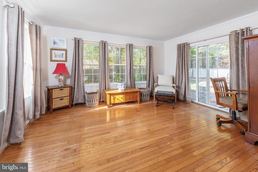 124 Copperfield Dr