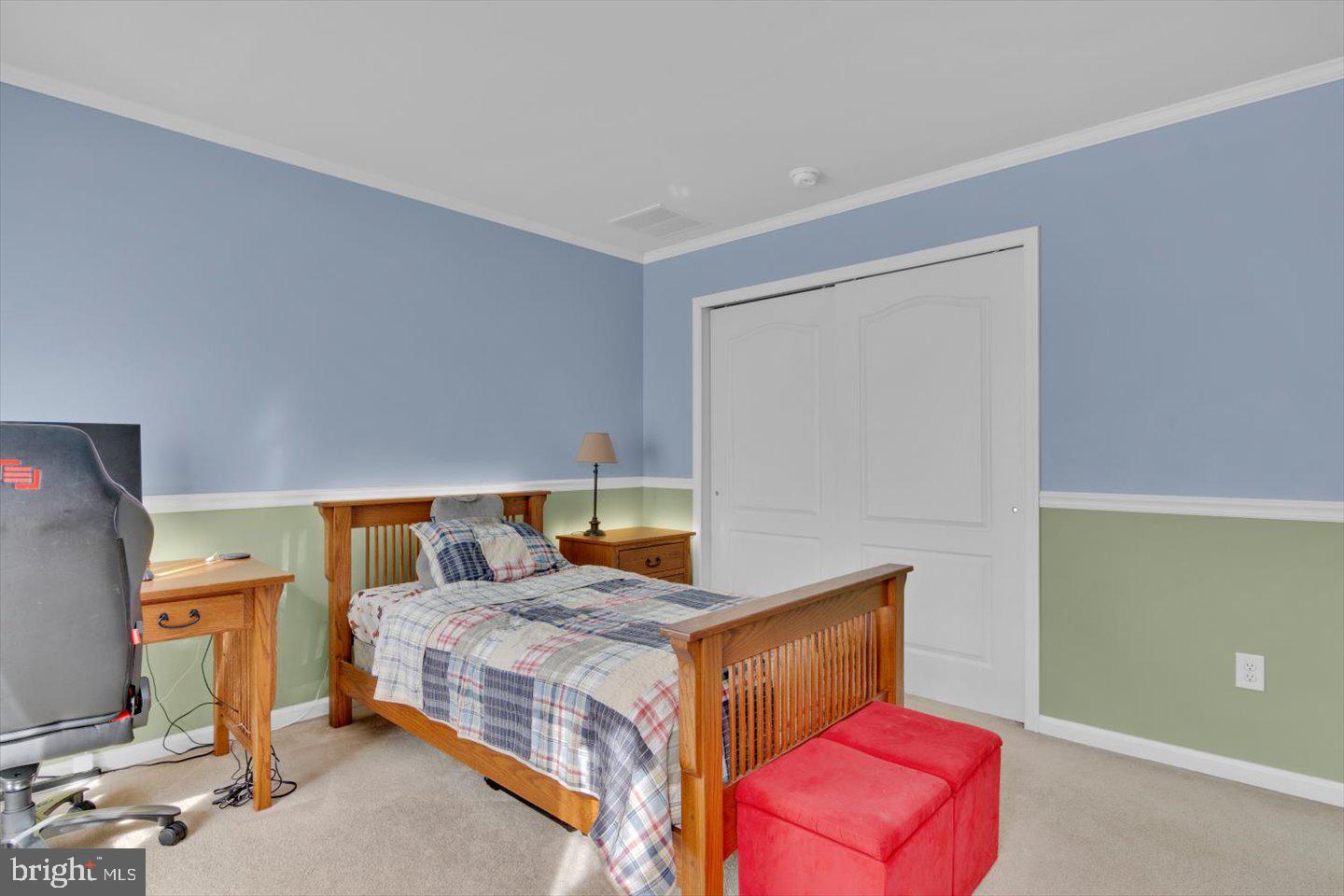 16 SKYLINE CIRCLE