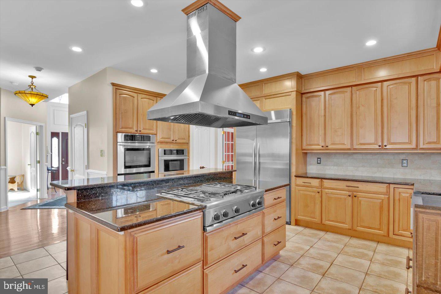 16 SKYLINE CIRCLE