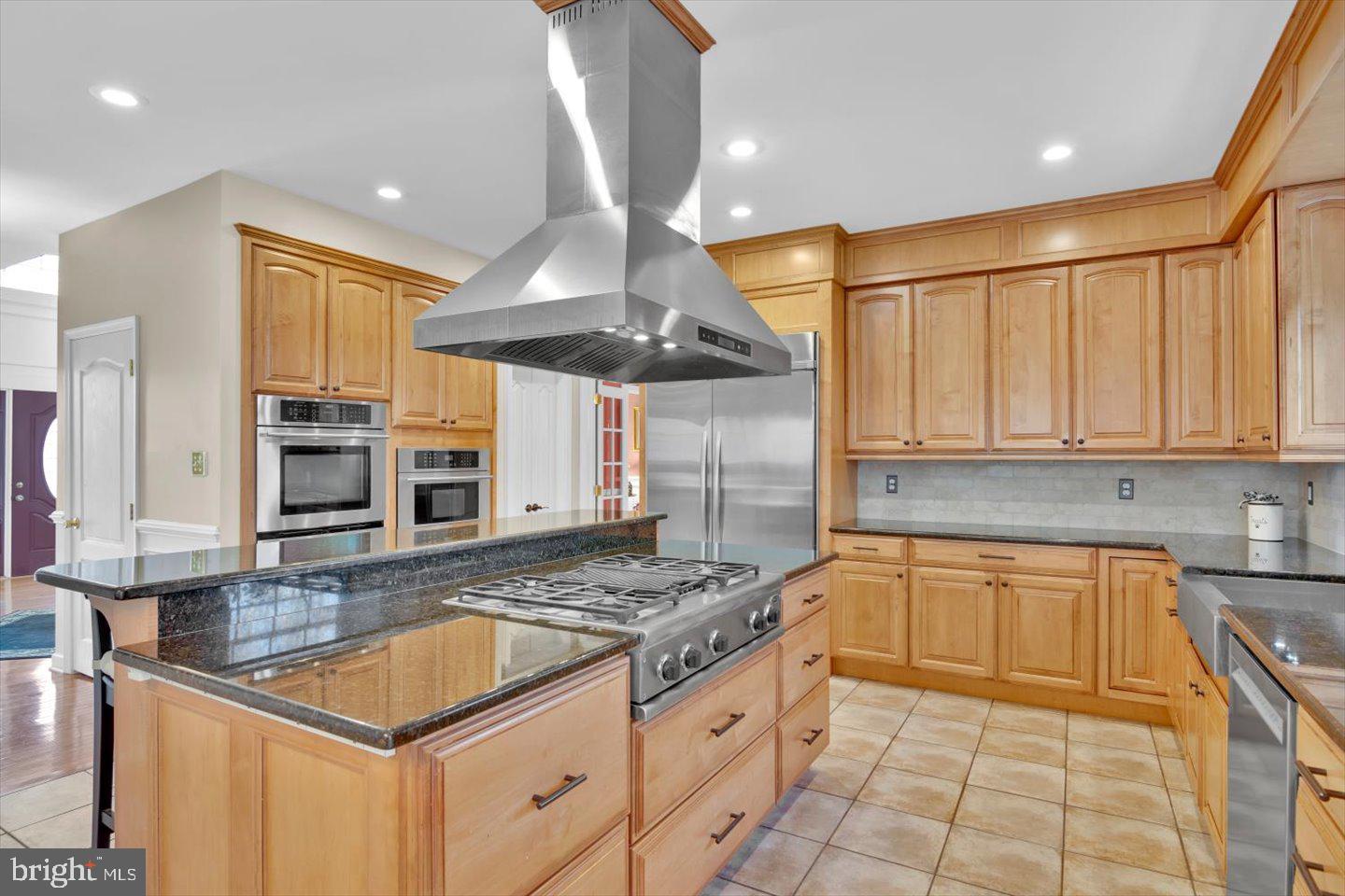 16 SKYLINE CIRCLE