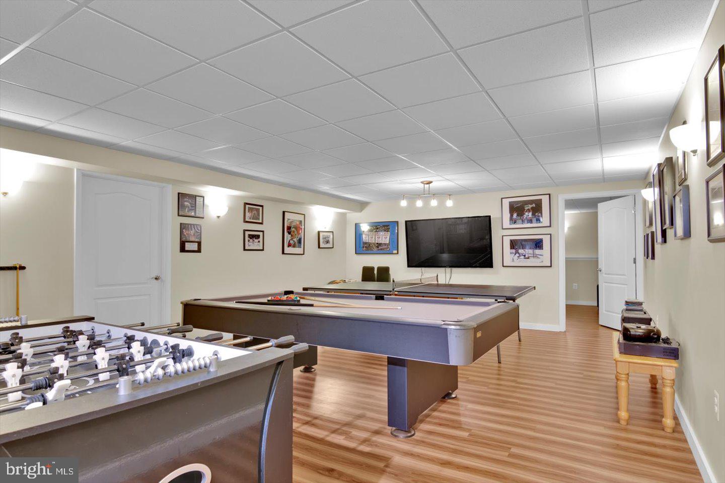 16 SKYLINE CIRCLE