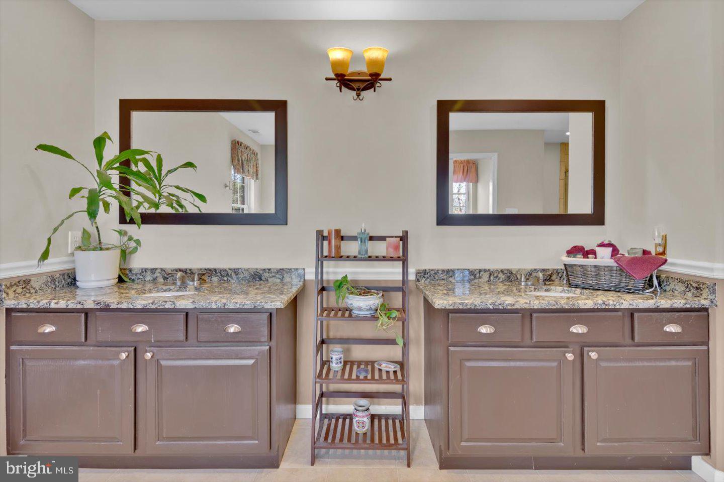 16 SKYLINE CIRCLE