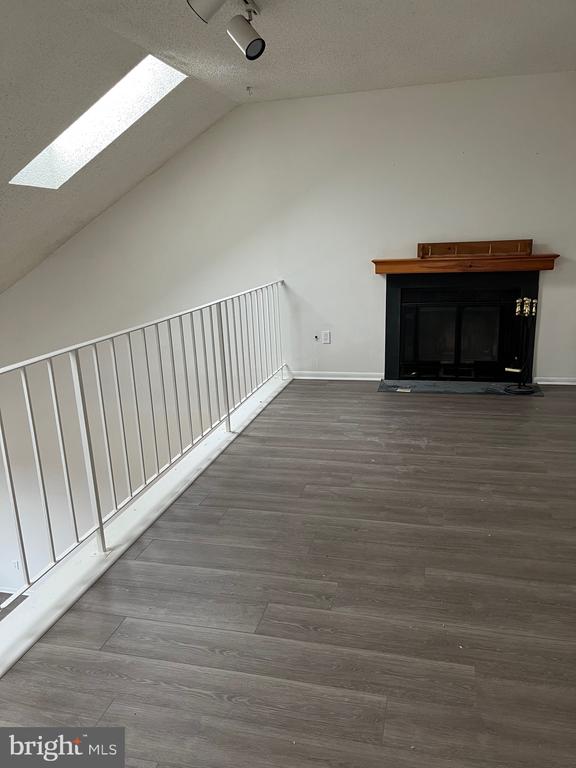532 SHETLAND COURT