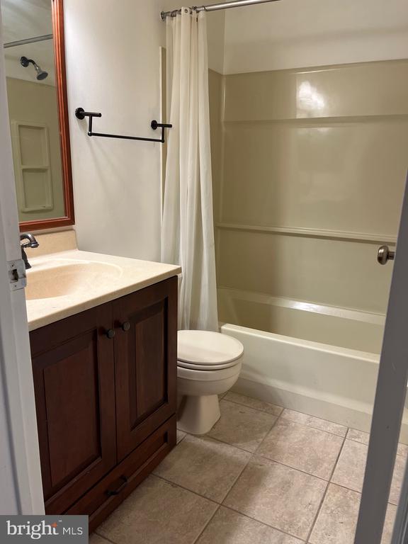 532 SHETLAND COURT