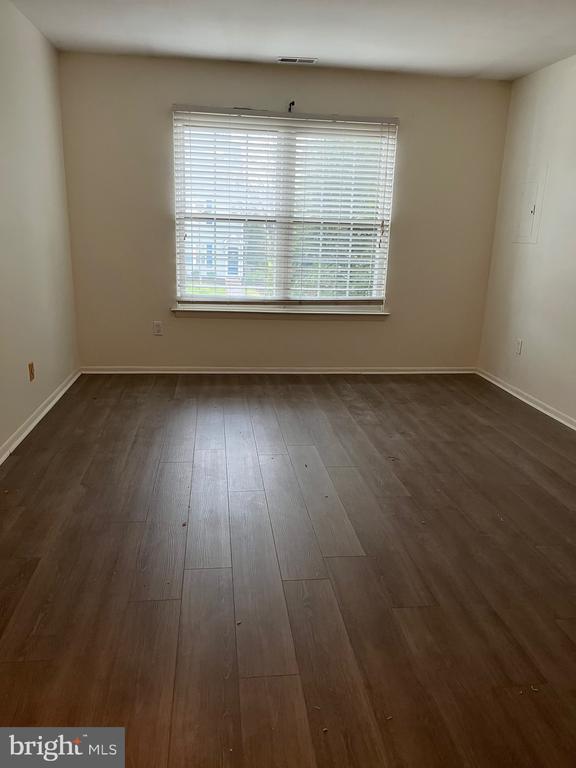532 SHETLAND COURT