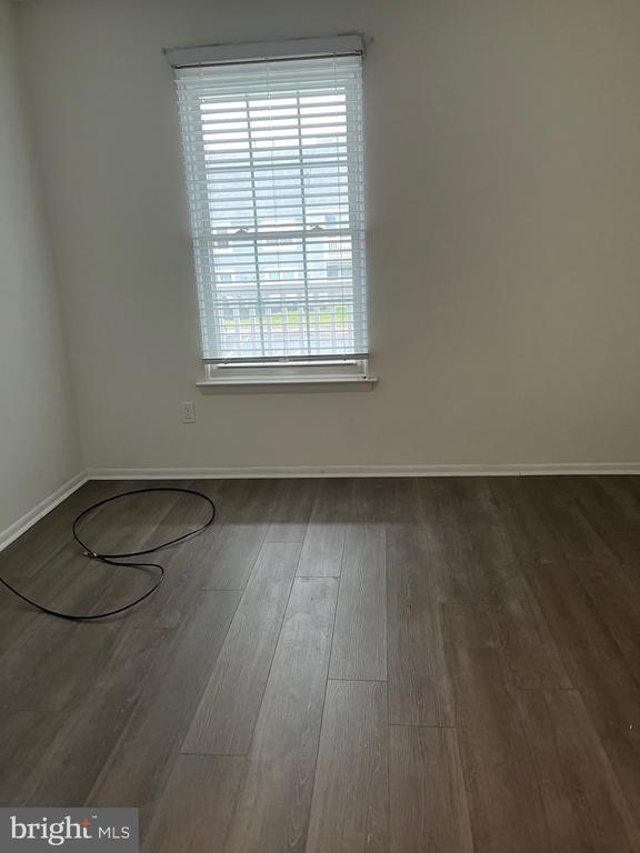 532 SHETLAND COURT