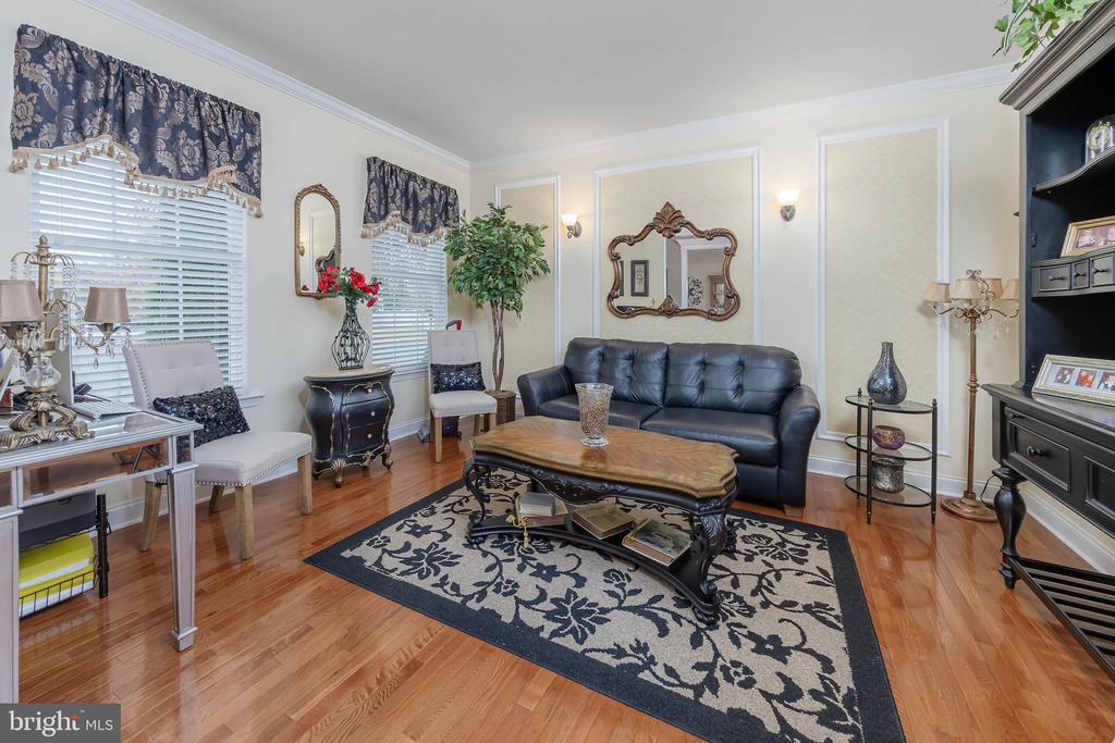 215 Windsor Rd