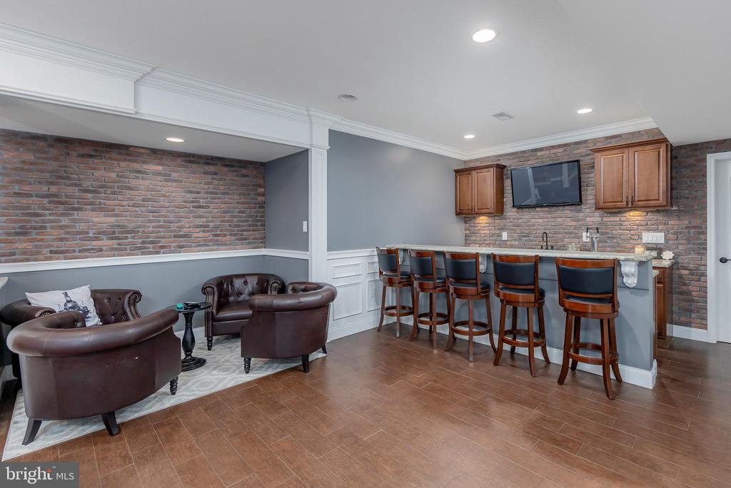215 Windsor Rd