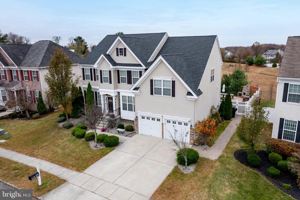 215 Windsor Rd