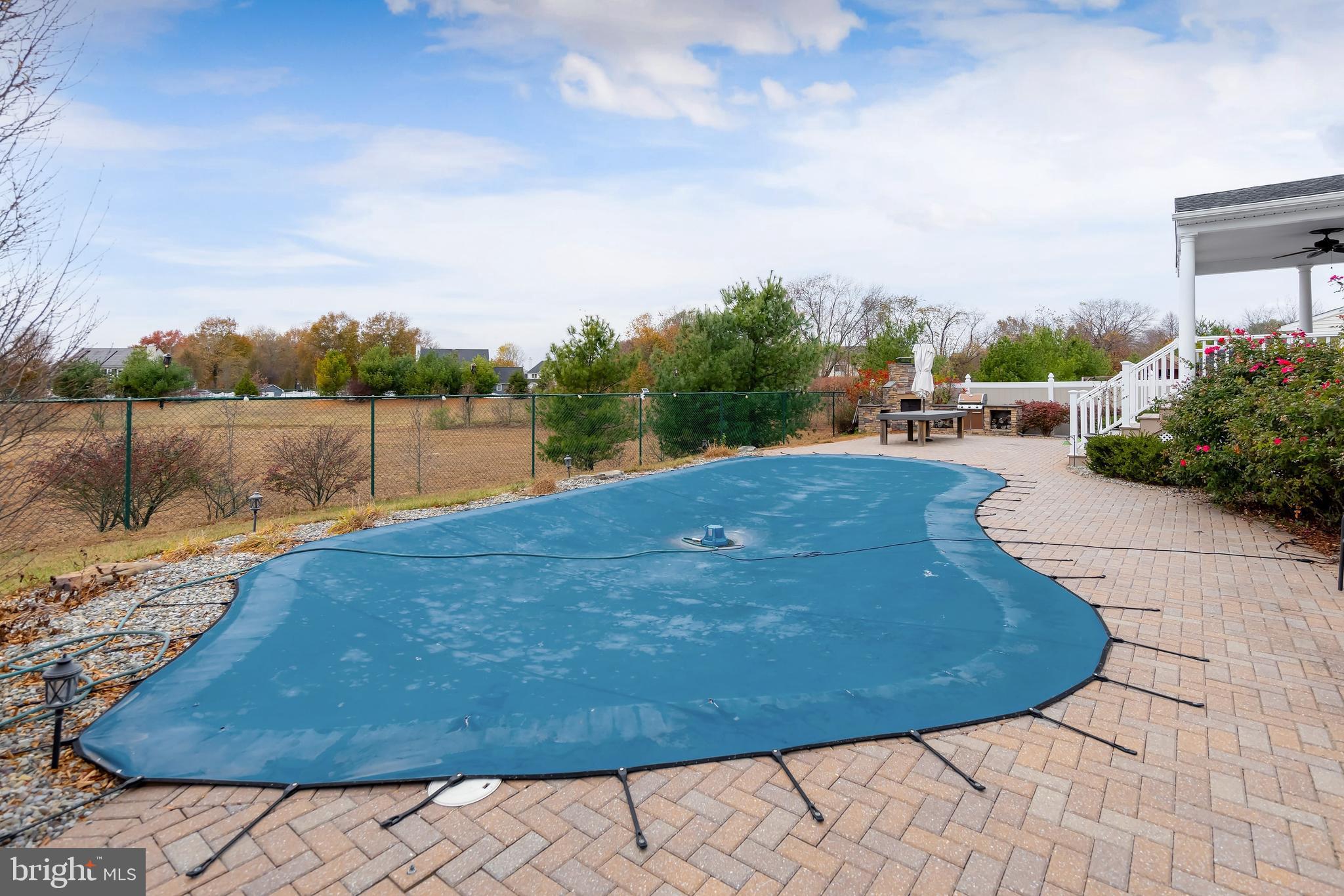 215 Windsor Rd
