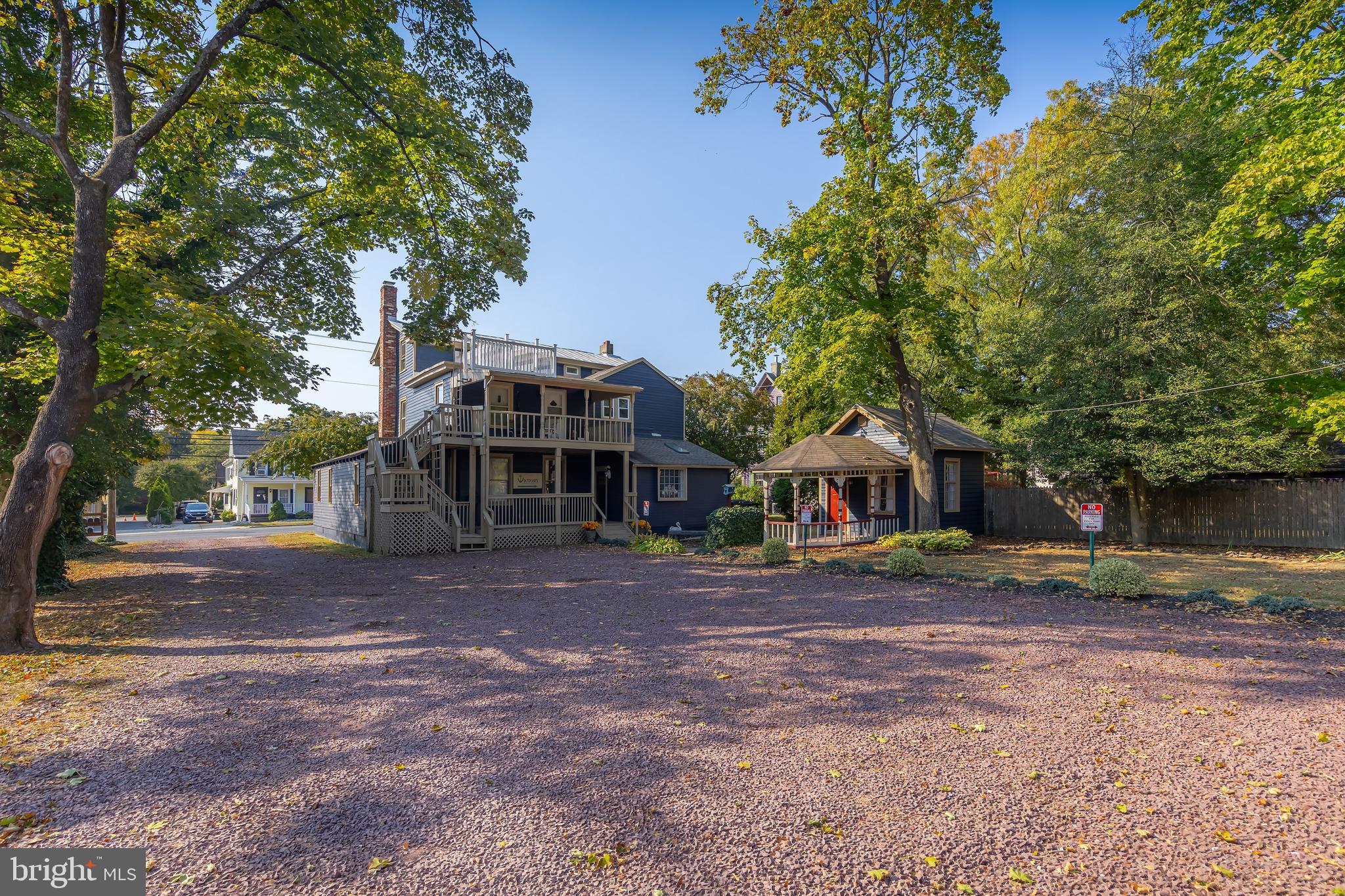 53 N Main St