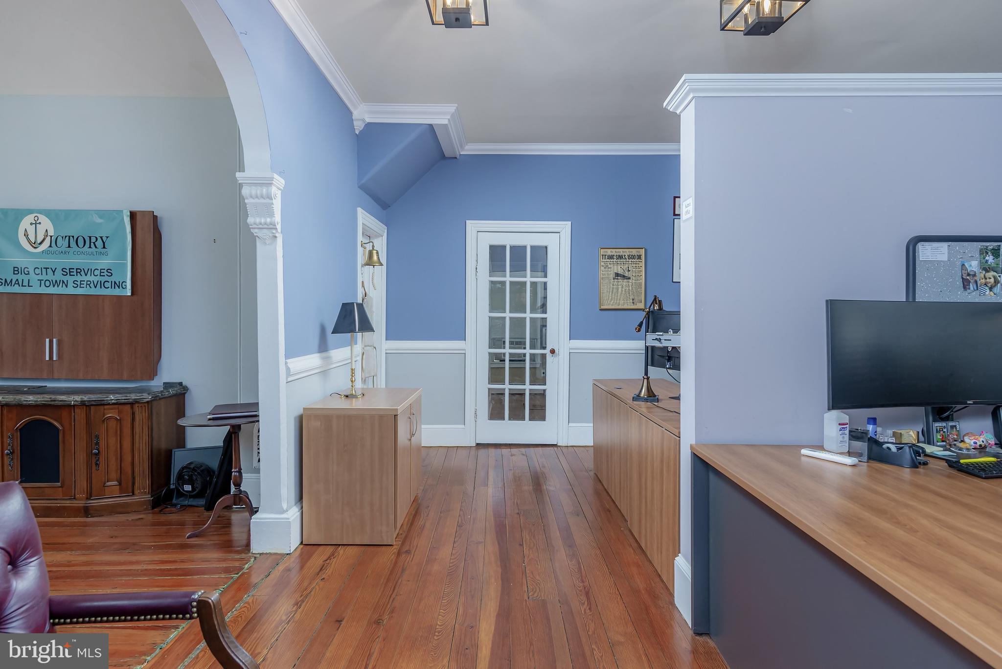 53 N Main St