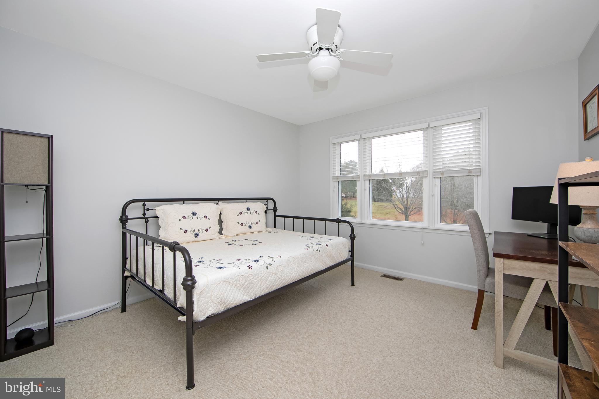 19 Park Dr