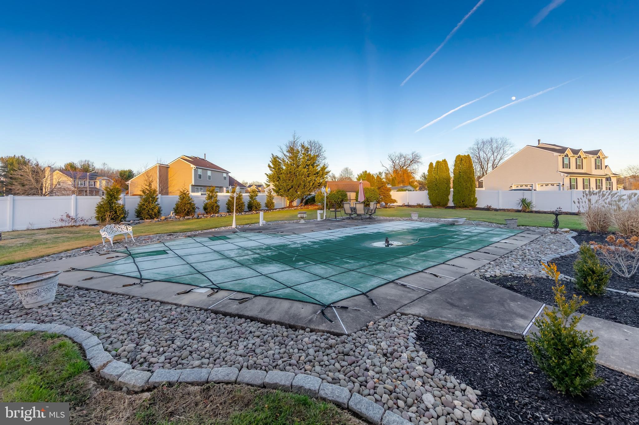 102 Mallard Ct