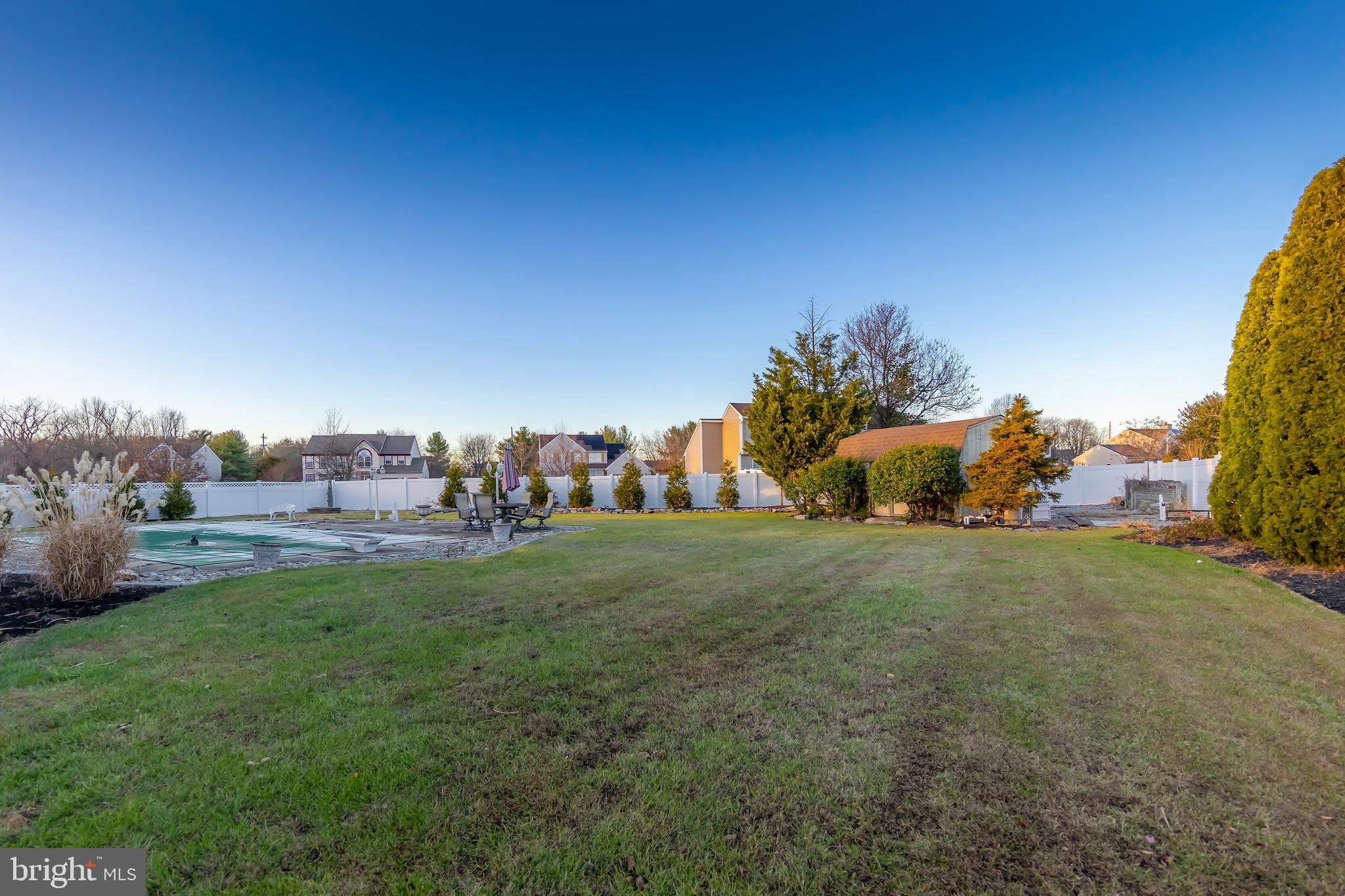 102 Mallard Ct