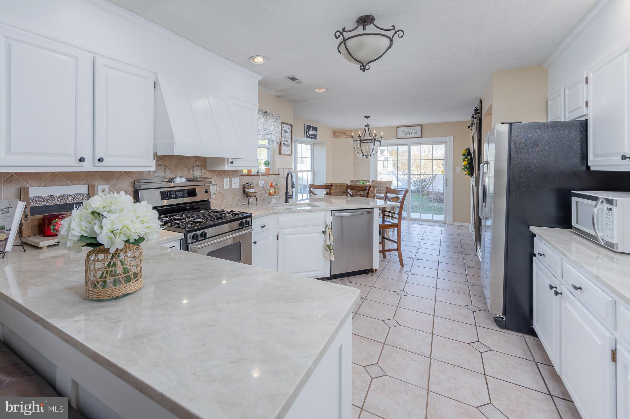 102 Mallard Ct