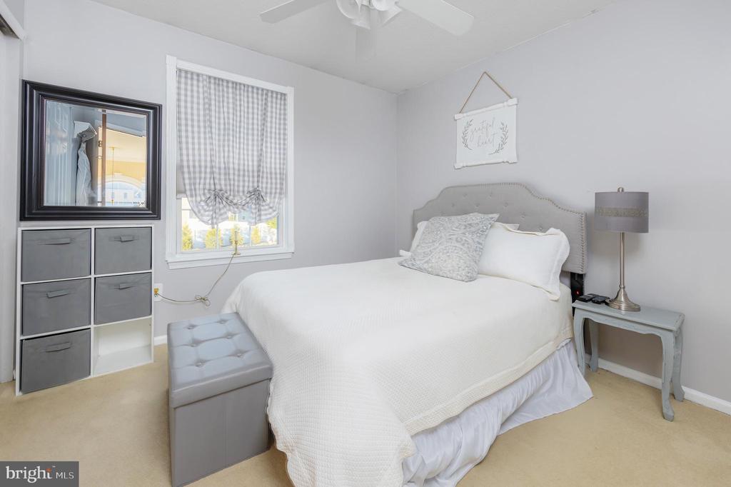 102 Mallard Ct