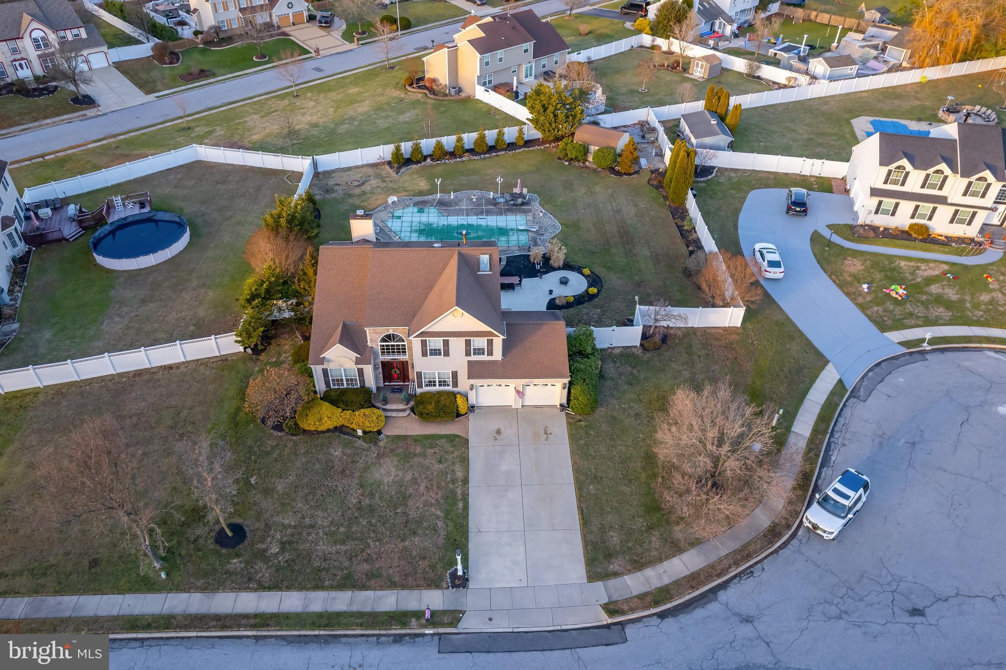 102 Mallard Ct