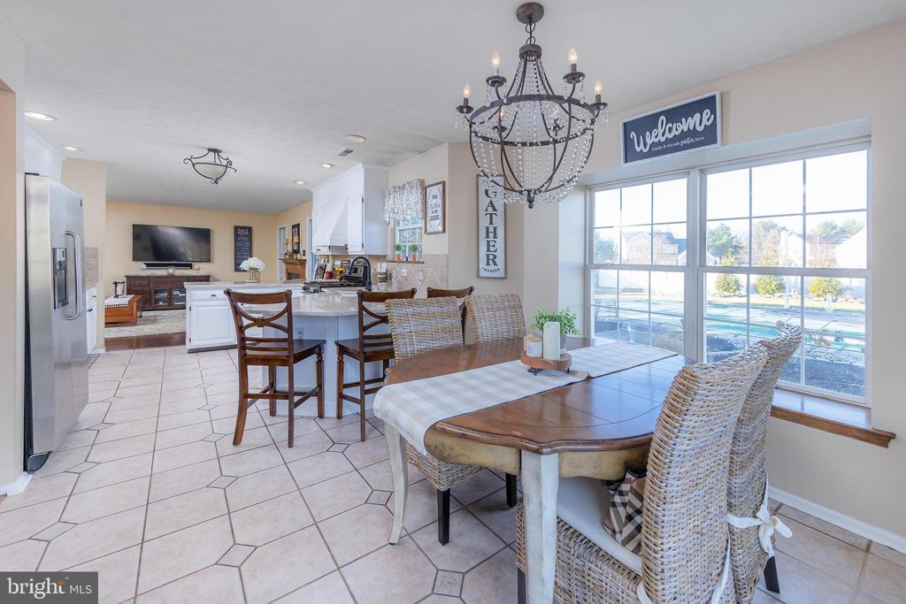 102 Mallard Ct
