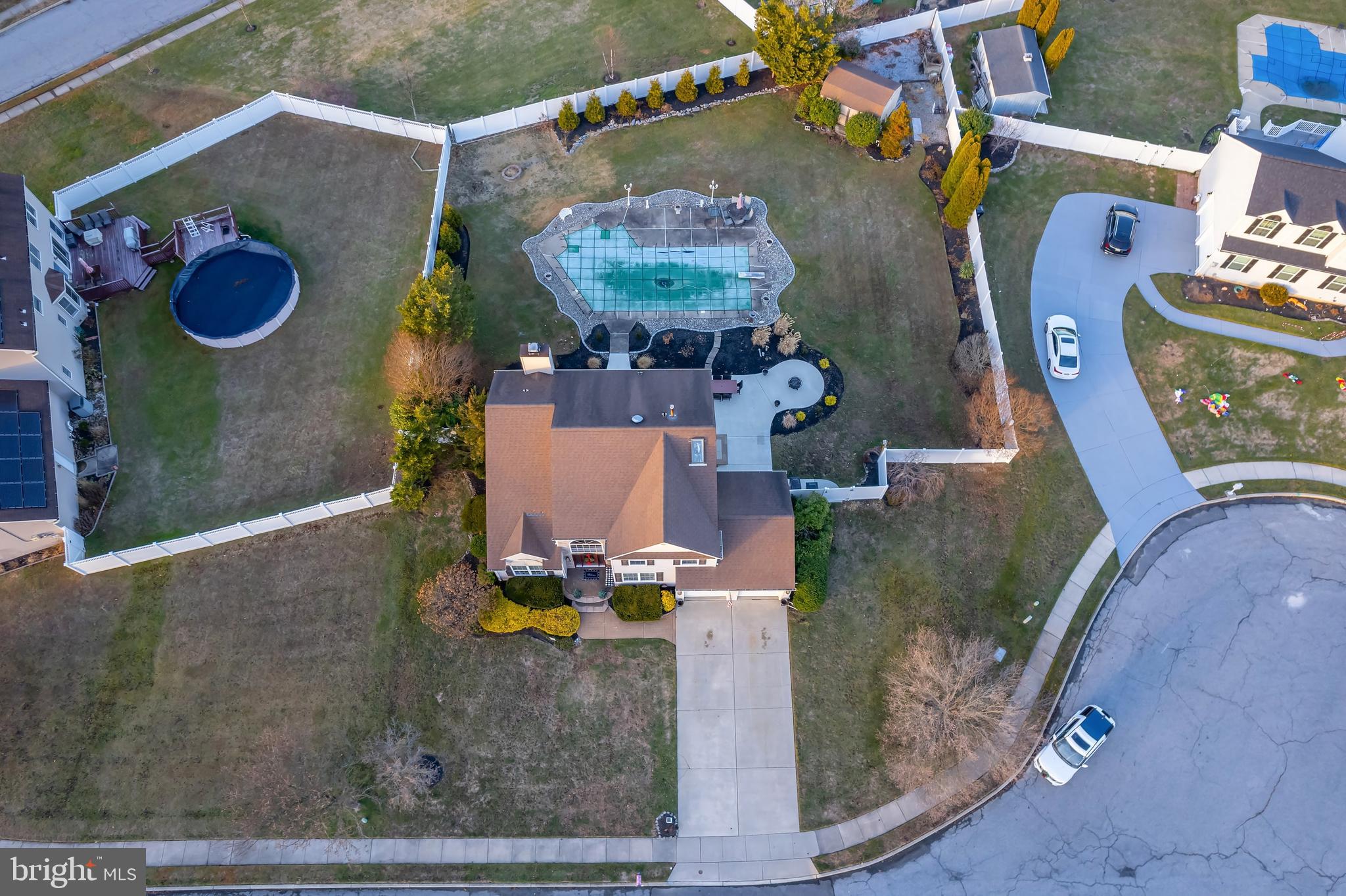 102 Mallard Ct