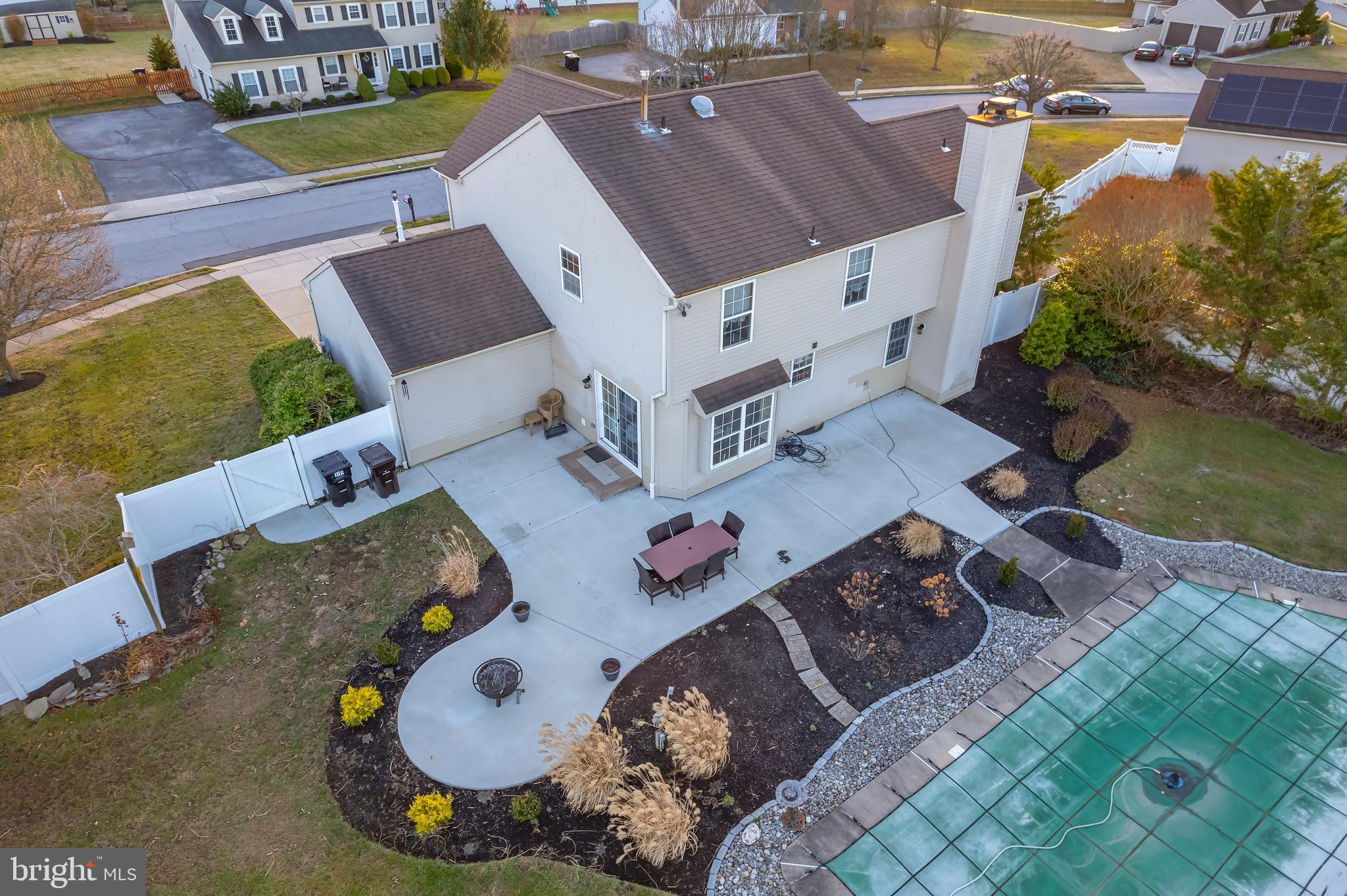 102 Mallard Ct