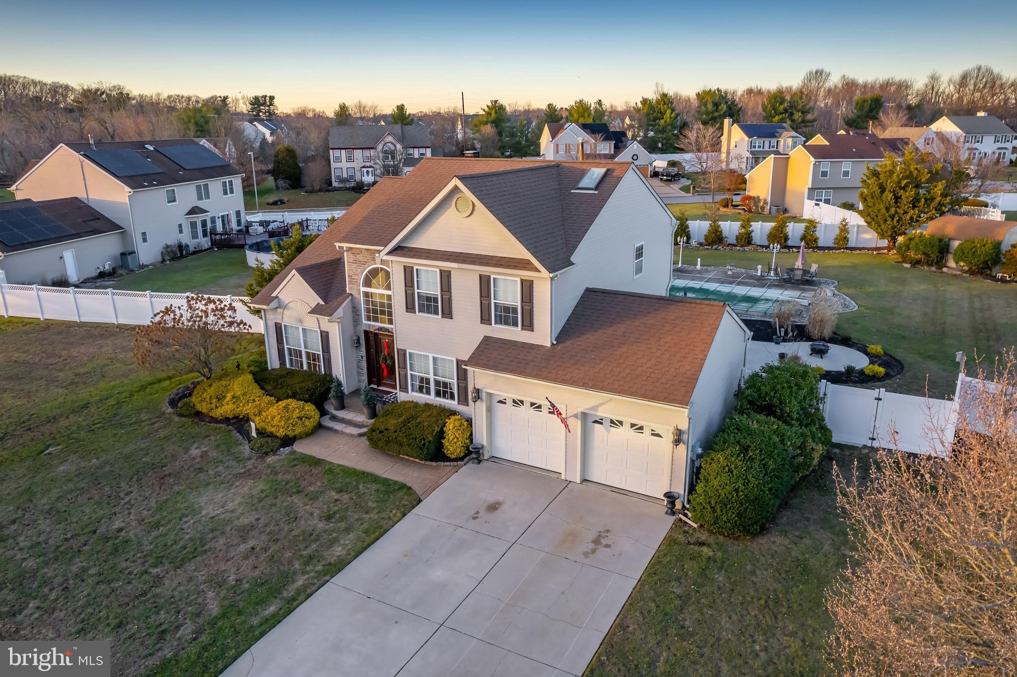 102 Mallard Ct