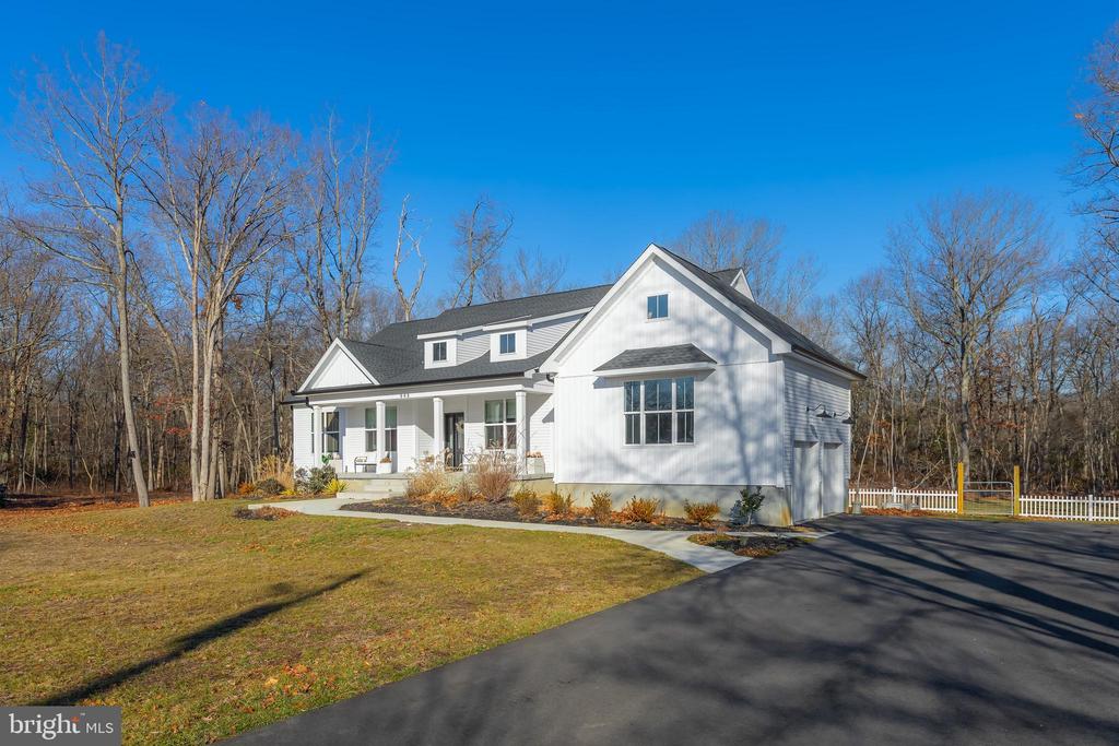 948 Lincoln Rd