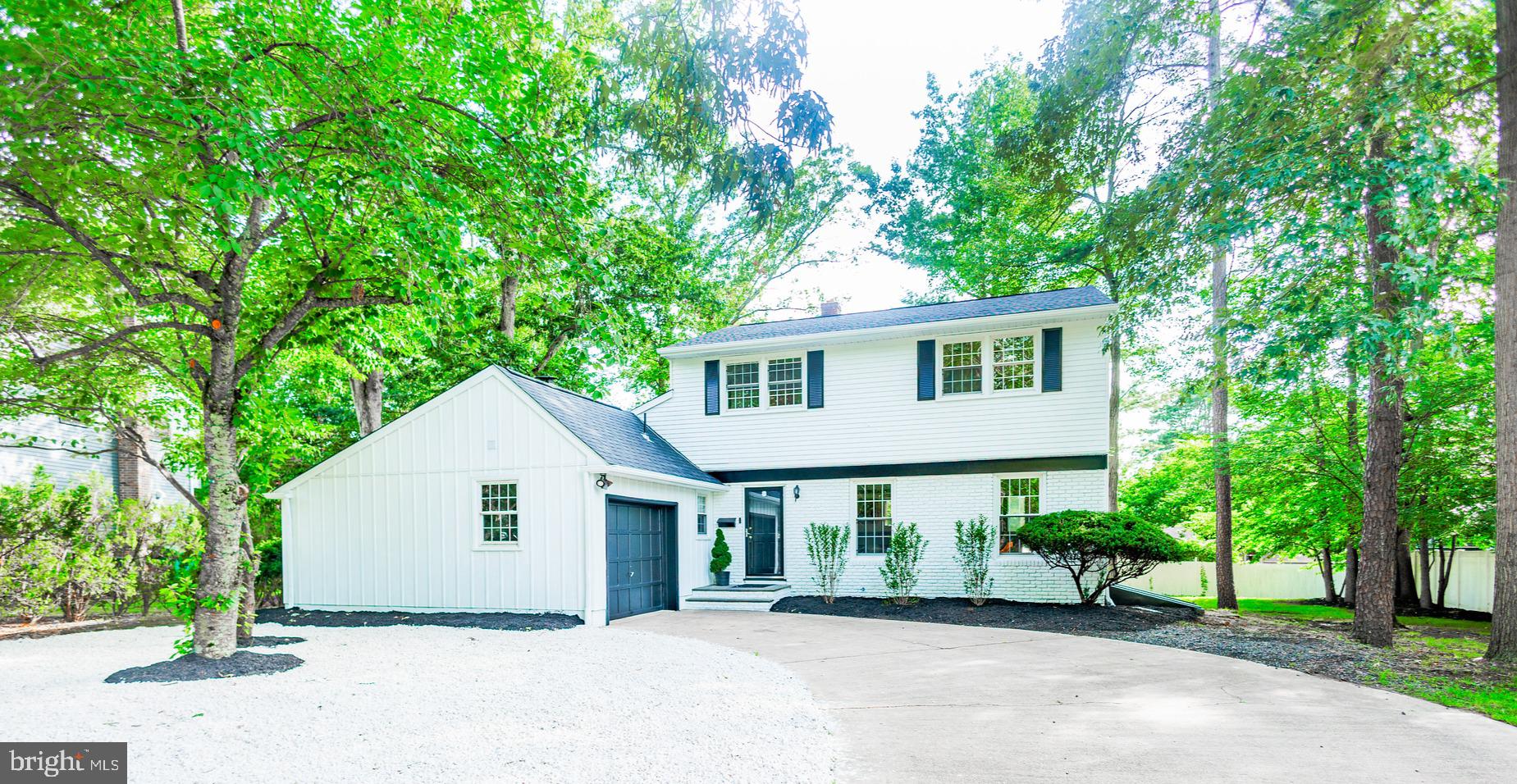 559 FLORENCE AVENUE