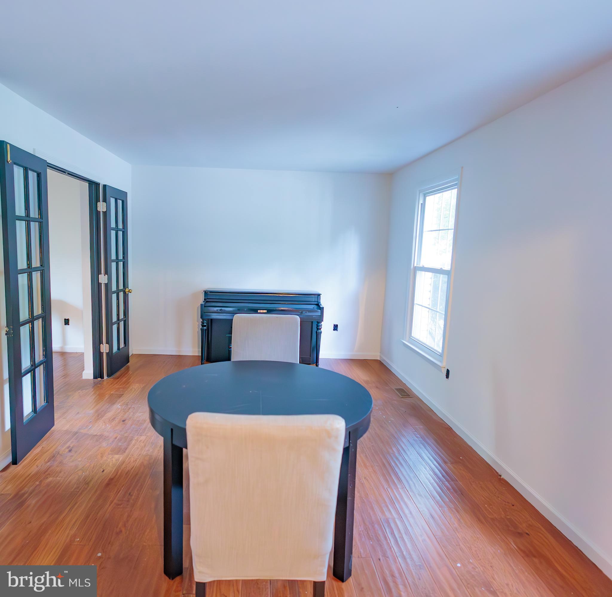 559 FLORENCE AVENUE