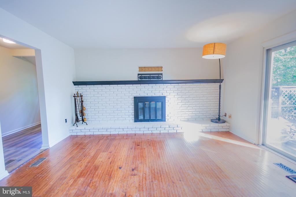 559 FLORENCE AVENUE