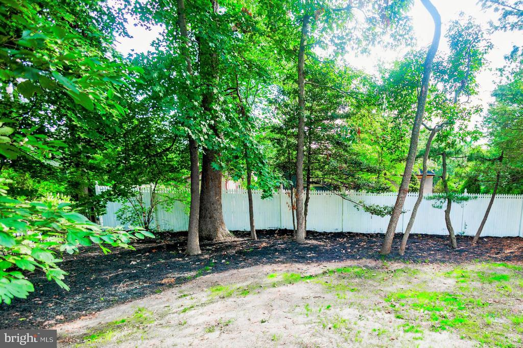 559 FLORENCE AVENUE