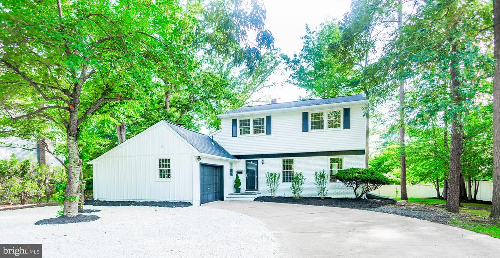 559 FLORENCE AVENUE