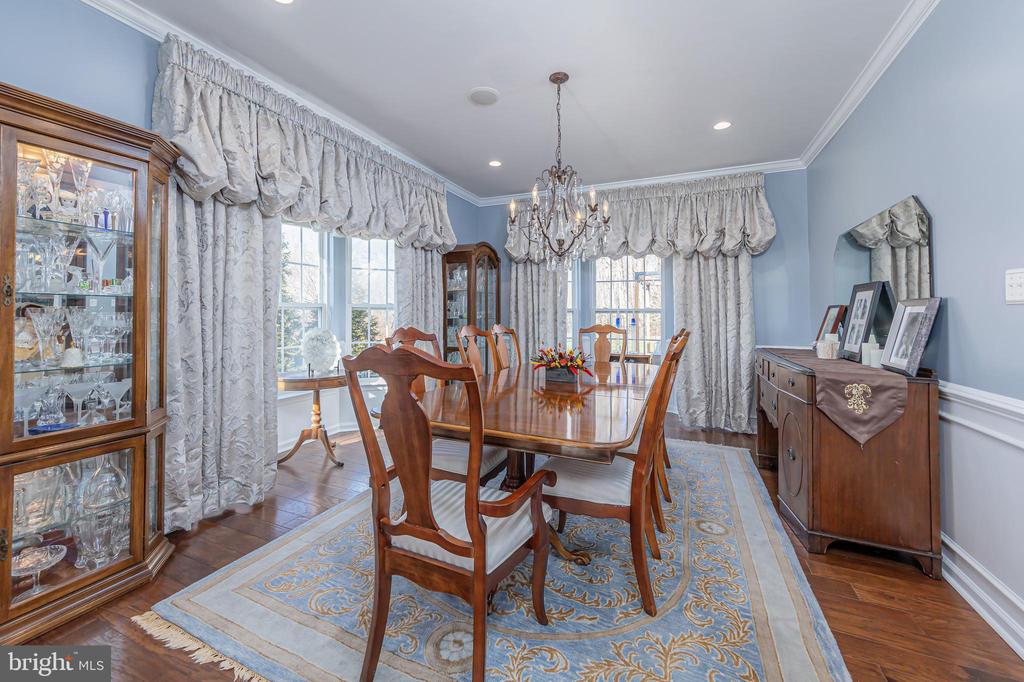 31 Fawn Hollow Ln