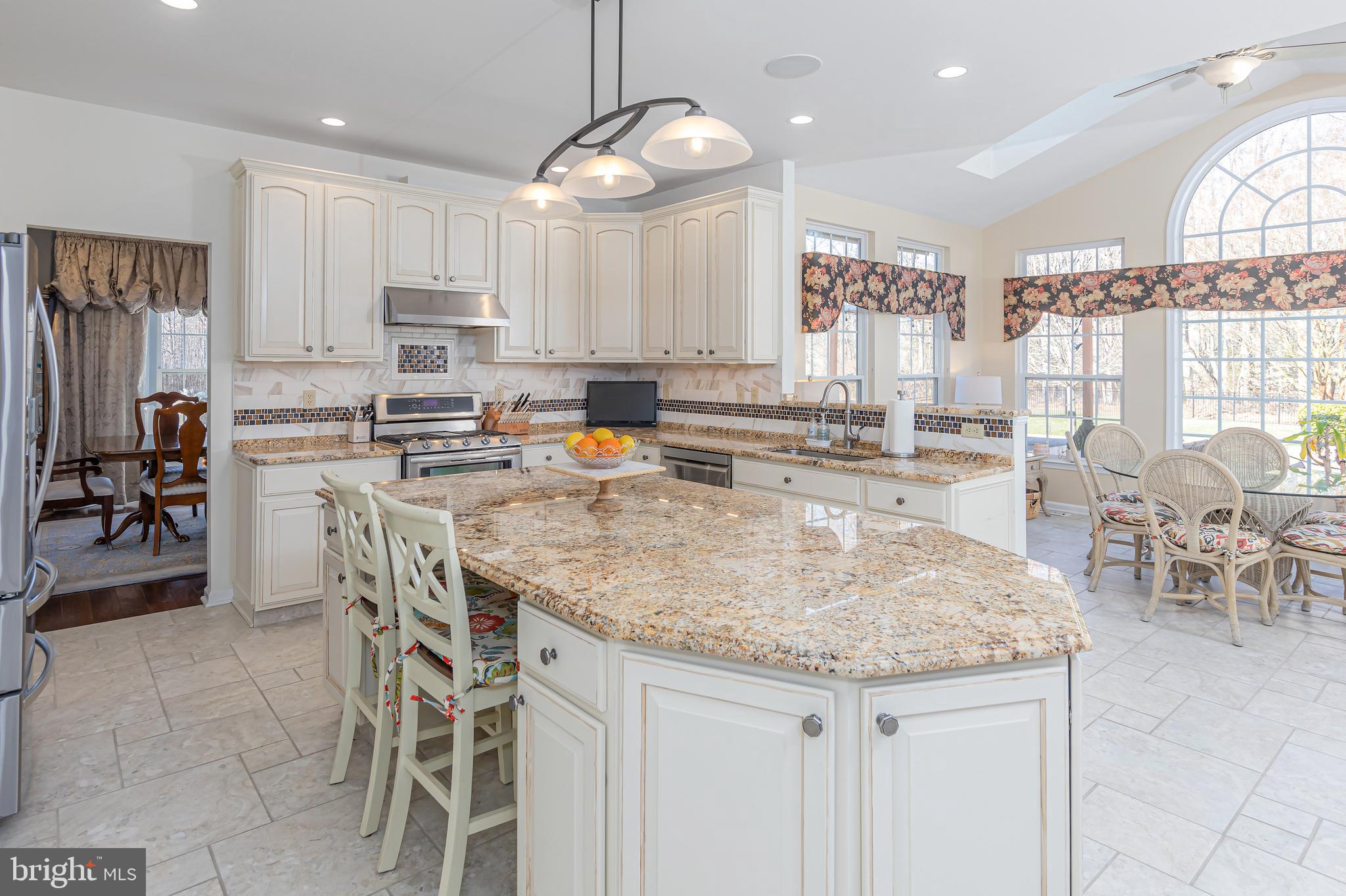 31 Fawn Hollow Ln