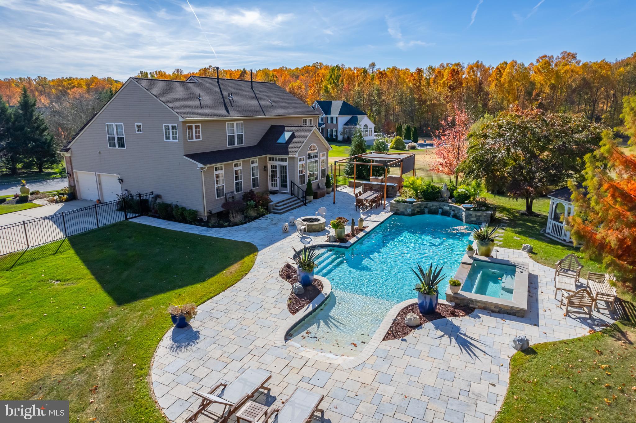 31 Fawn Hollow Ln