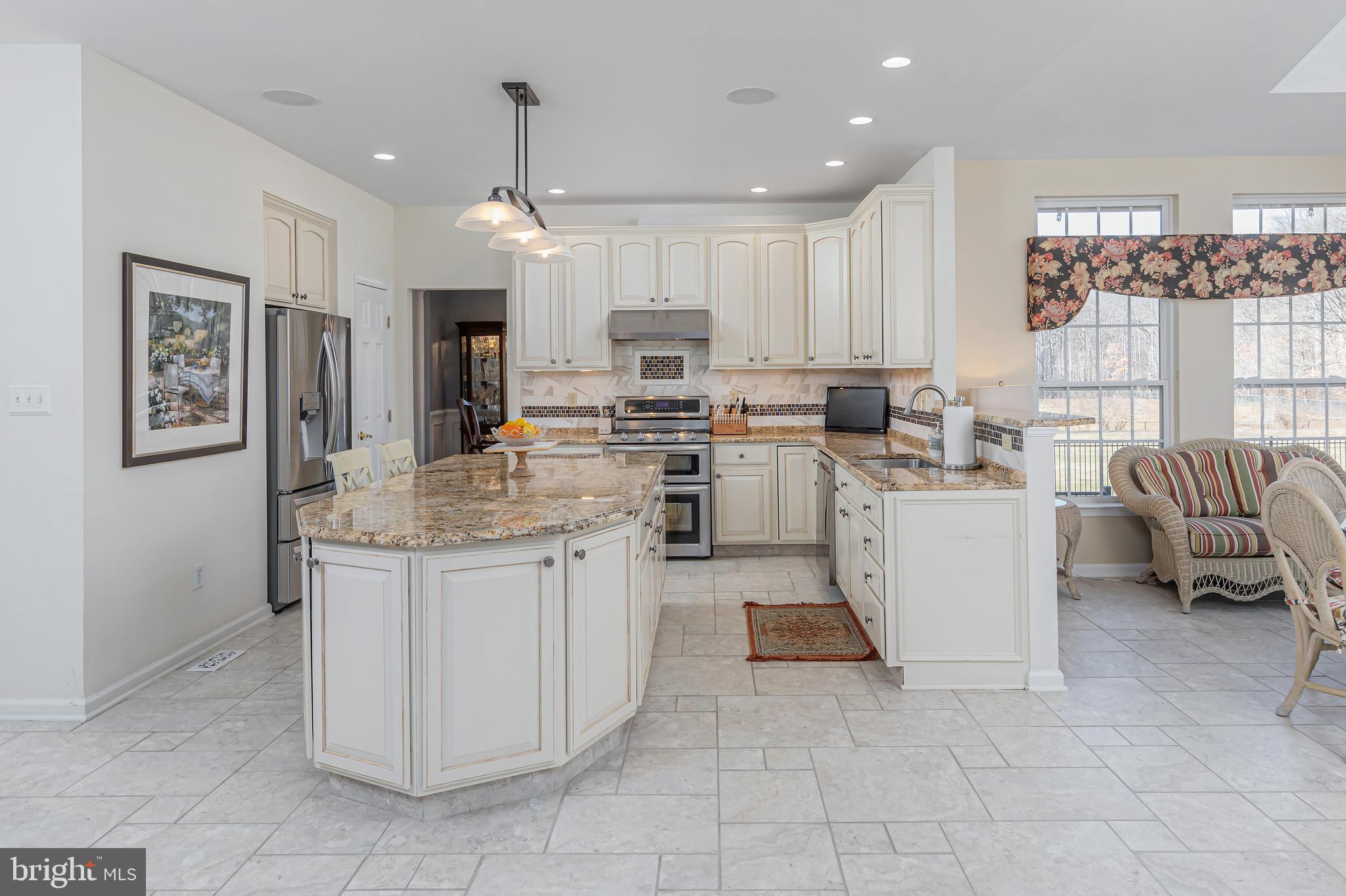 31 Fawn Hollow Ln