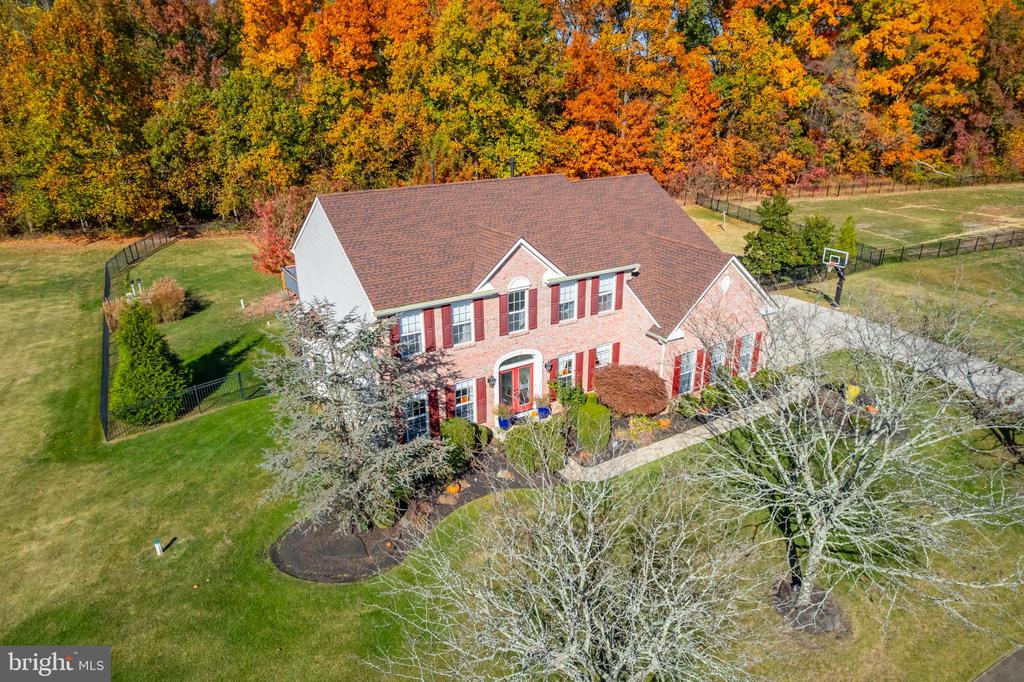 31 Fawn Hollow Ln