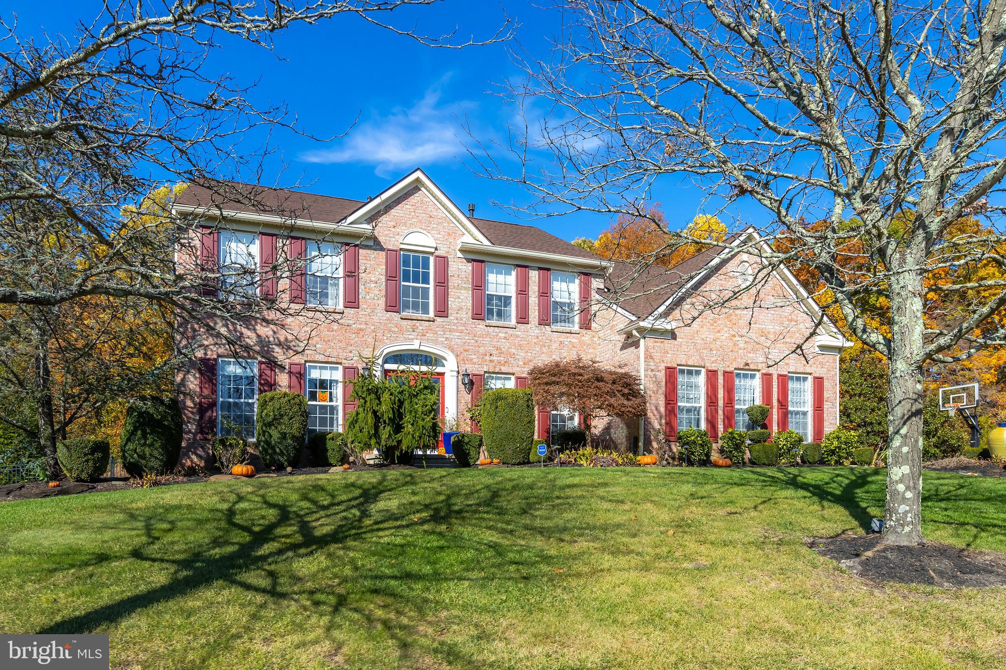 31 Fawn Hollow Ln