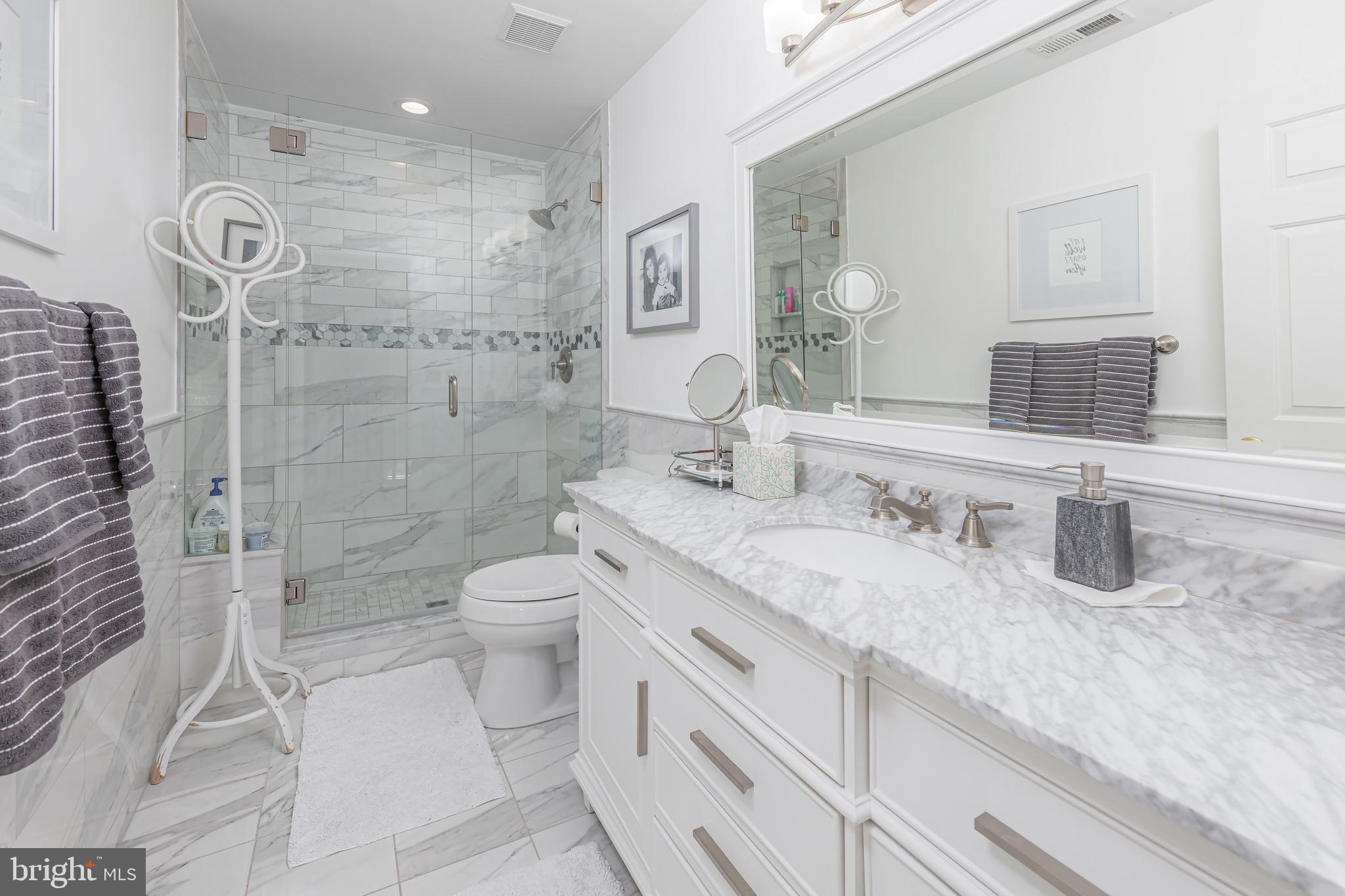 31 Fawn Hollow Ln