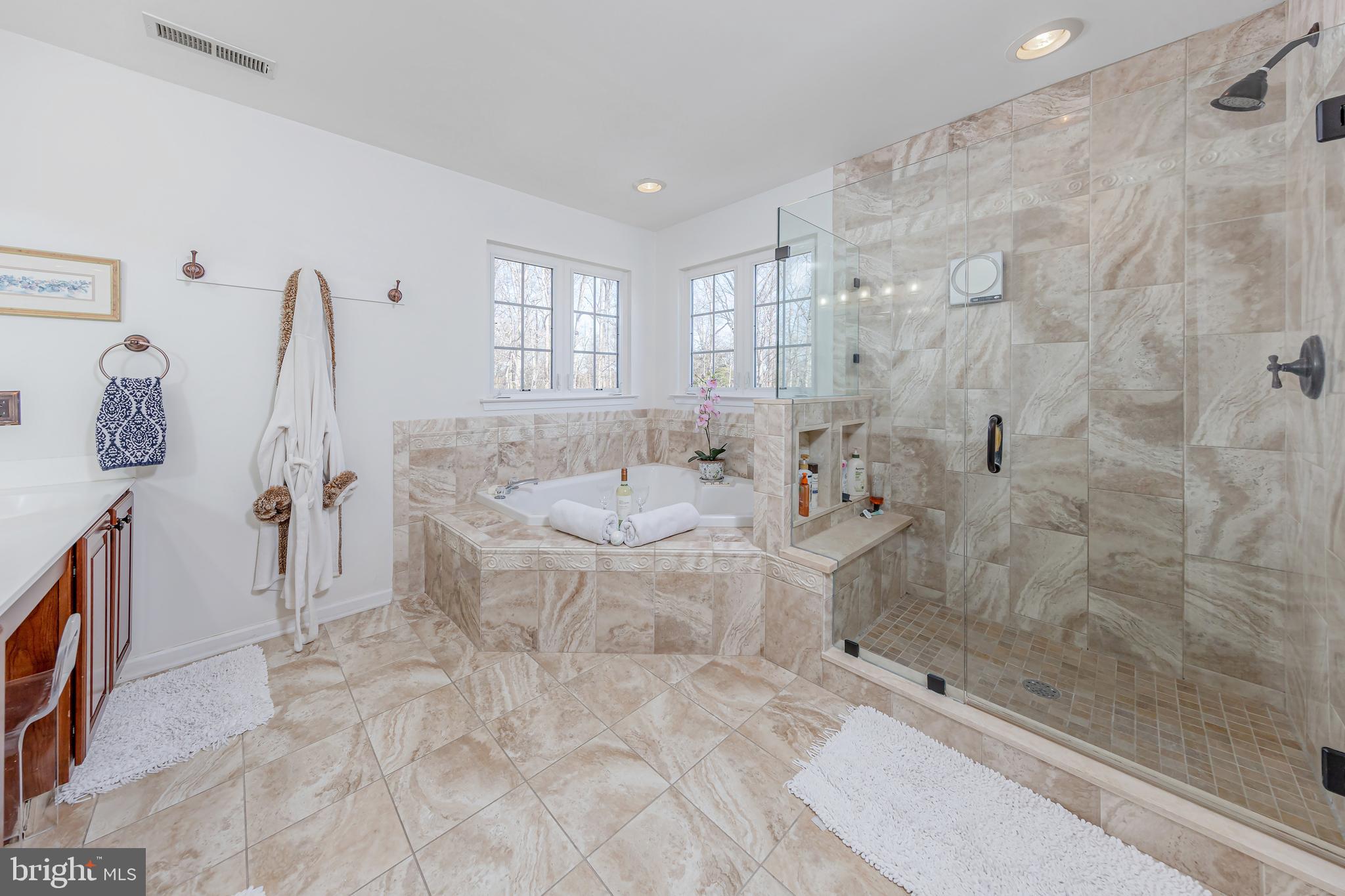 31 Fawn Hollow Ln