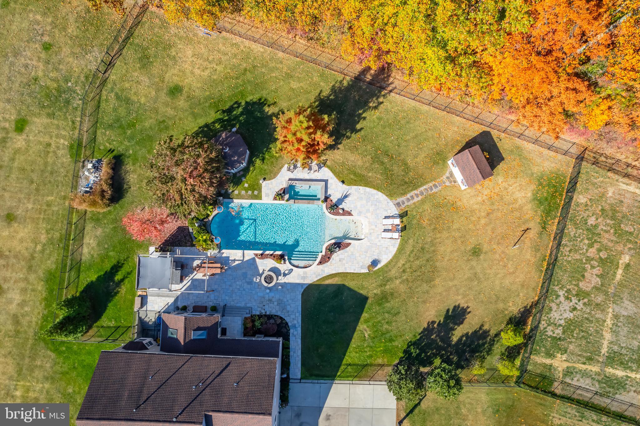 31 Fawn Hollow Ln