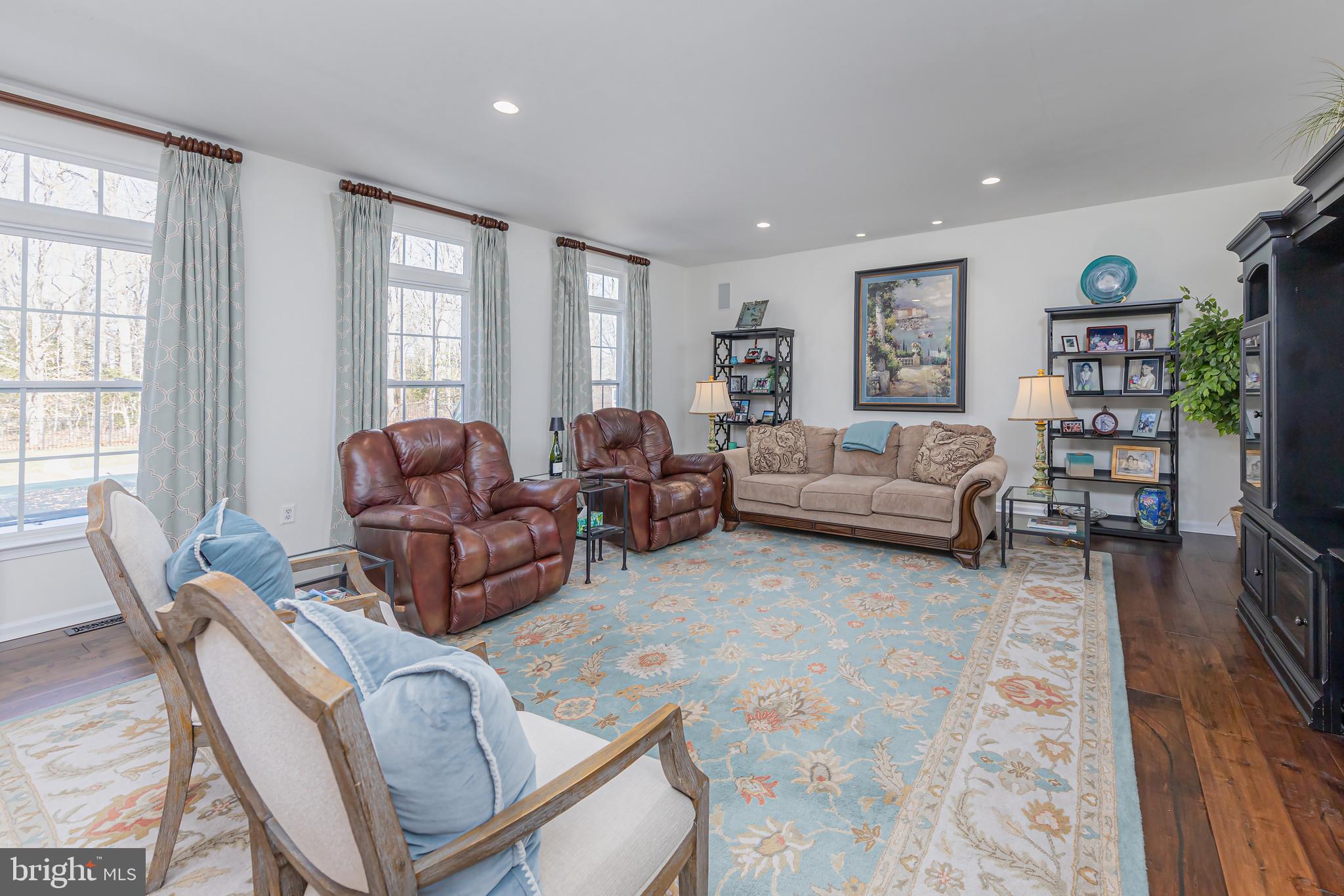 31 Fawn Hollow Ln