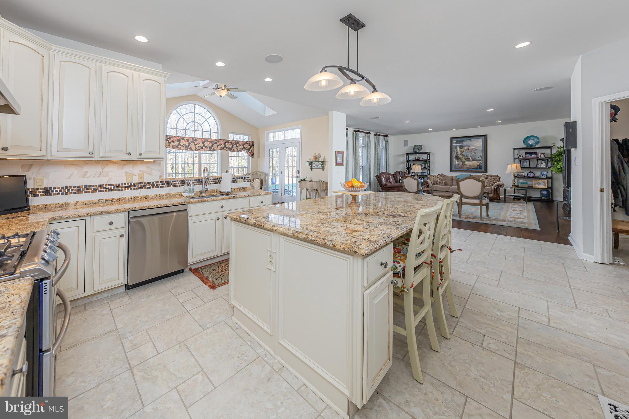 31 Fawn Hollow Ln