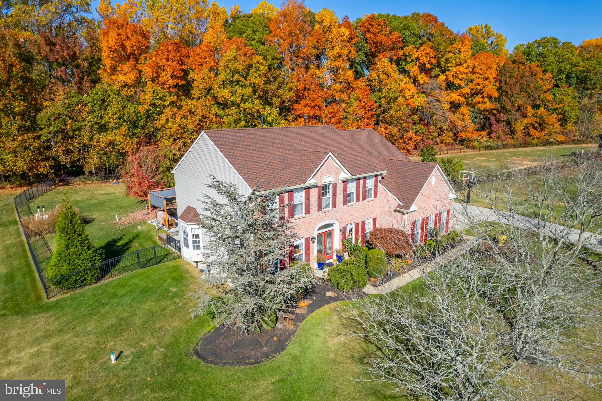31 Fawn Hollow Ln
