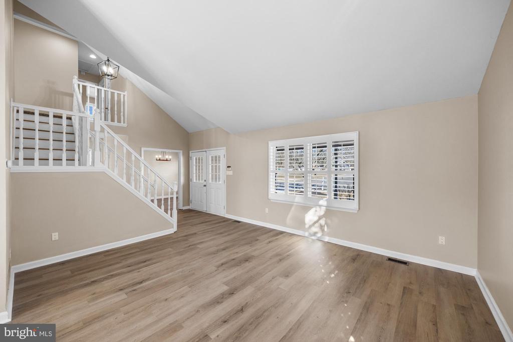14 Stretch Dr