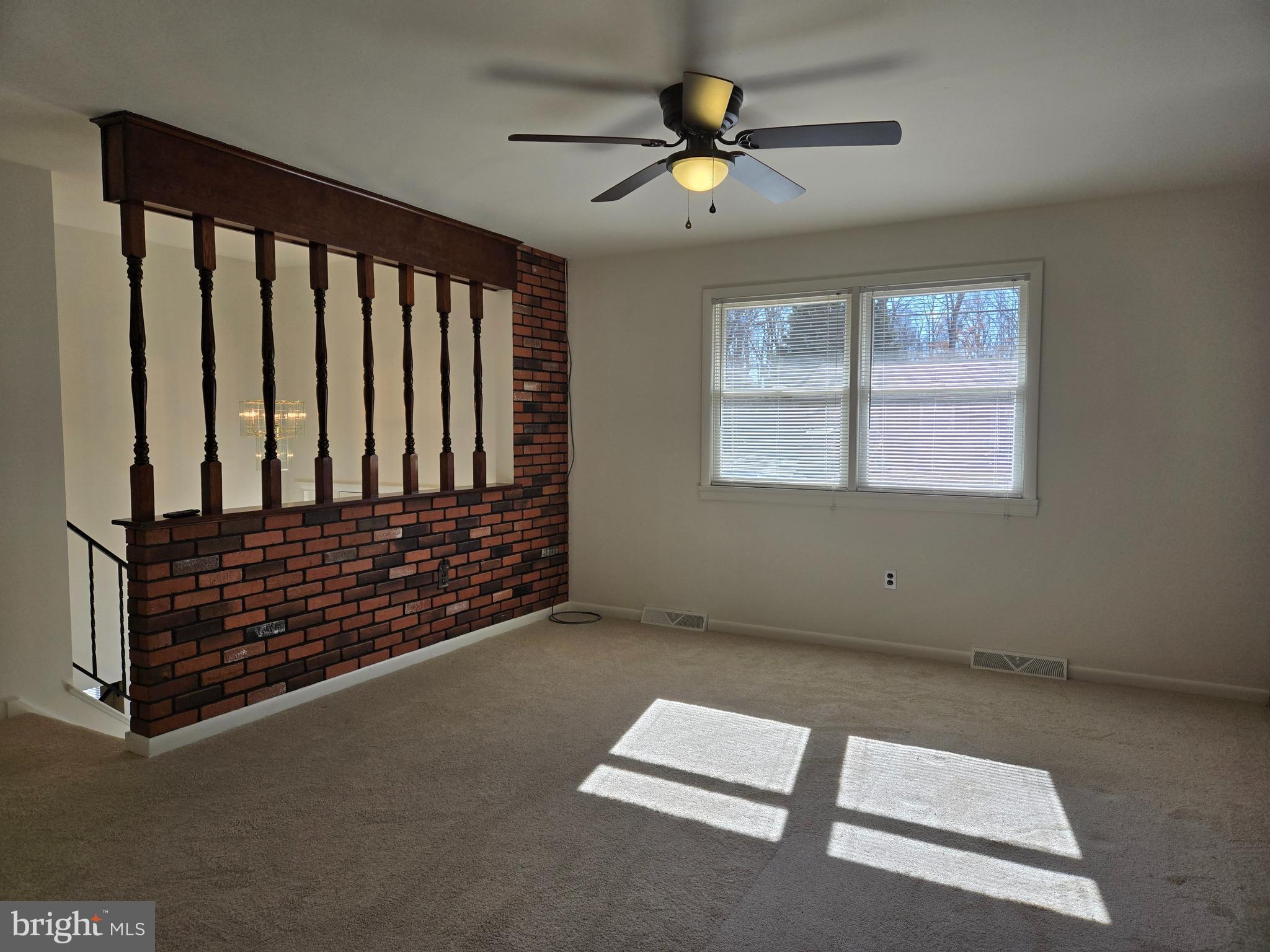 8 SANDY DRIVE